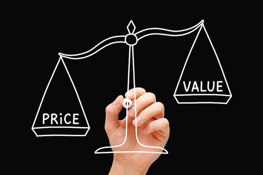 High Price Low Value Scale - Human con Expense